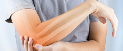 Kemik Erimesi Nedir? Belirtileri ve Tedavi Yöntemleri Nelerdir?